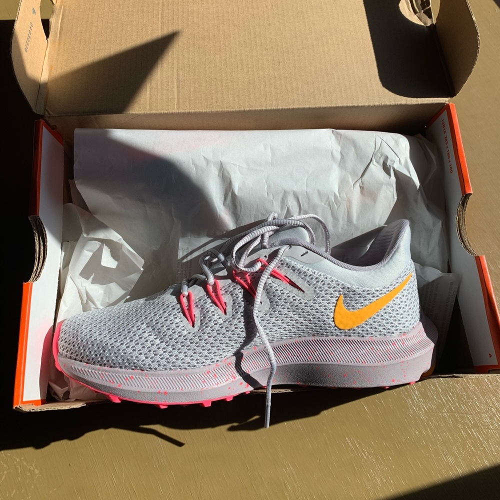 Brand New Woman’s Nike Quest Sneakers